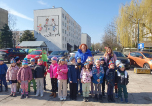 Wspólne zdjęcie dzieci z grupy V