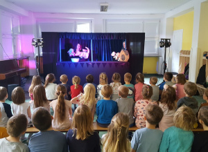 Przedstawienie teatralne „Przygody psa Kleksa”