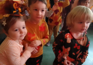 Dzieci z grupy II podczas zabawy